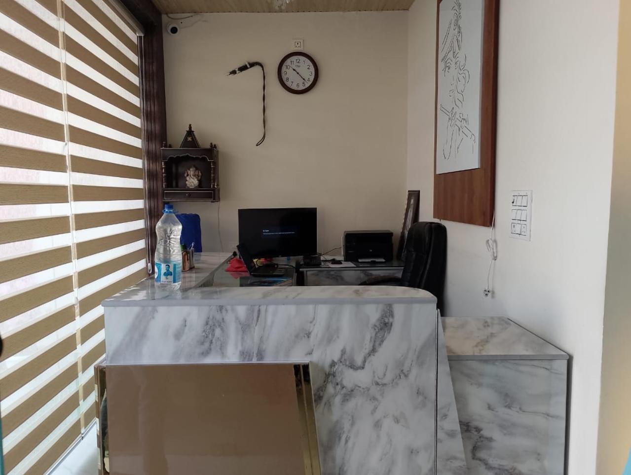 Hotel Lr Delite Inn 마투라 외부 사진
